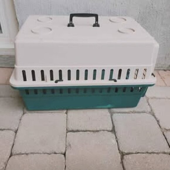 REMINGTON Medium Dog/Pet Crate- Kennel - Picture 3 of 10